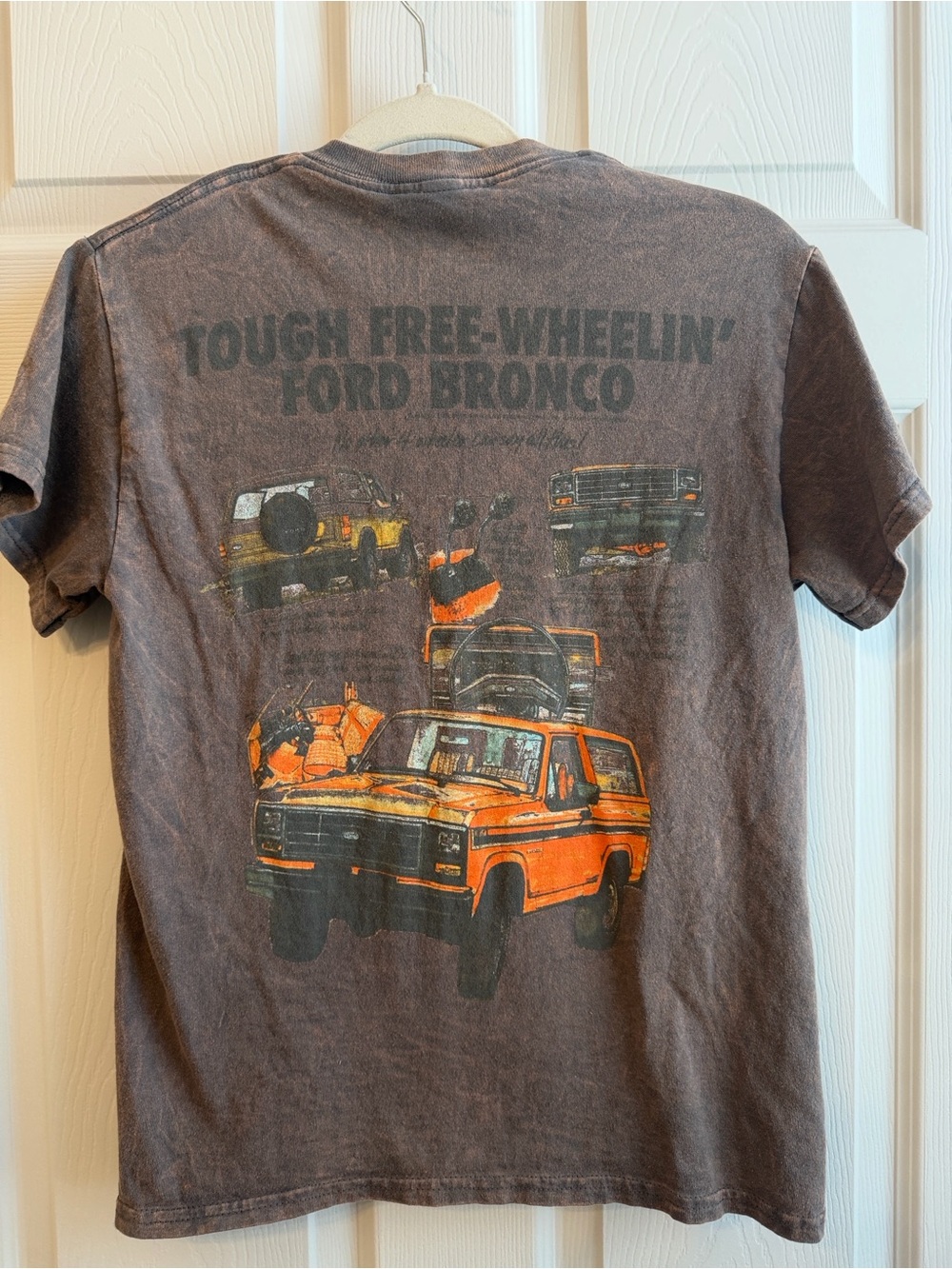 Ford Bronco | women’s graphic t-shirt acid wash vintage size small